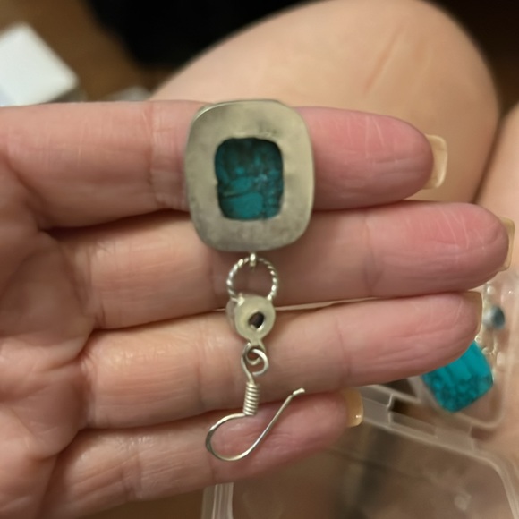 Beautiful Turquoise Earrings - Picture 2 of 3